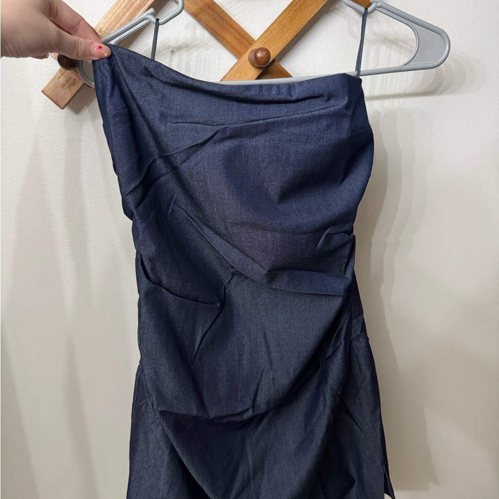 Elegant Navy Blue Strapless Dress